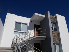 Modern Apartment near Downtown